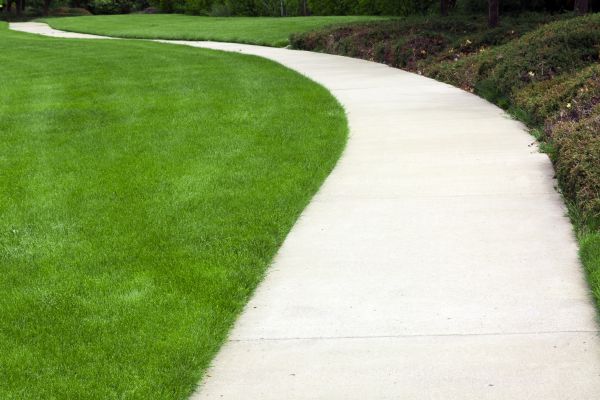 Cost of Pathway Construction in Vista