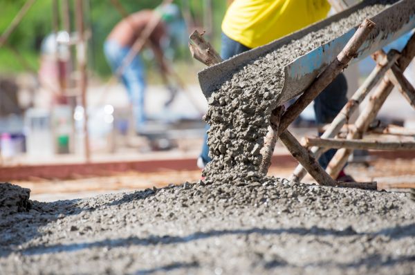 Backyard Concrete Pouring in Vista